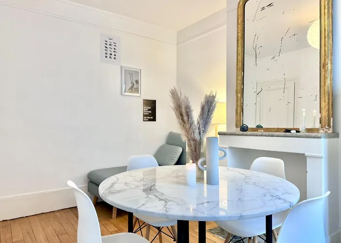 2 Pieces Lumineux Au Calme - Au Coeur Du 17eme - Les Freres De La Loc' 아파트